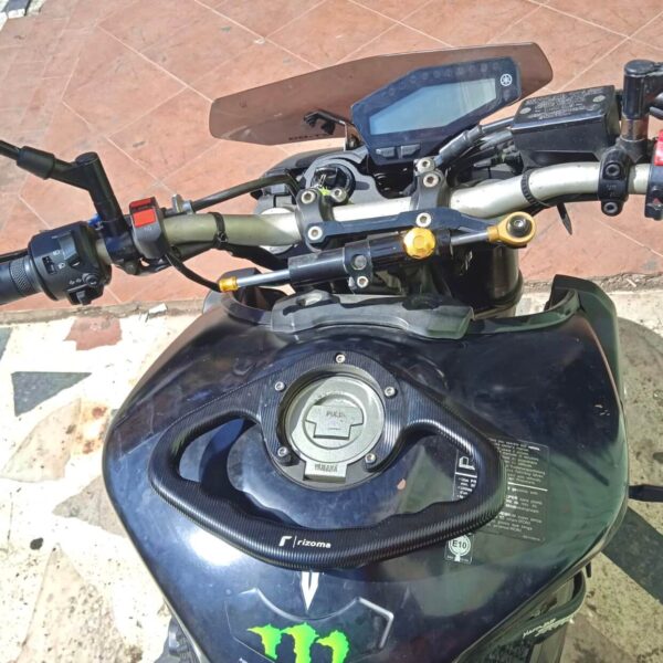 support reservoir sur moto Yamaha maroc