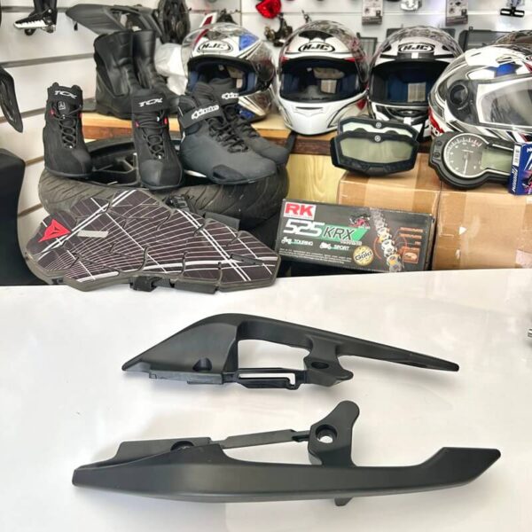 Paire de Poignées Maintiens Passager Honda Honda NC750 : 2016, 2017, 2018, 2019, 2020 Honda NC700 : 2012, 2013, 2014, 2015