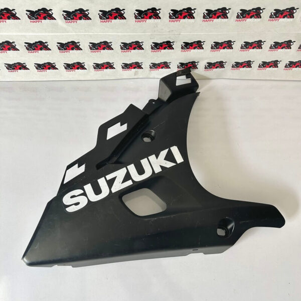 Pièce de Carénage Gauche Suzuki 125 2017-20 maroc