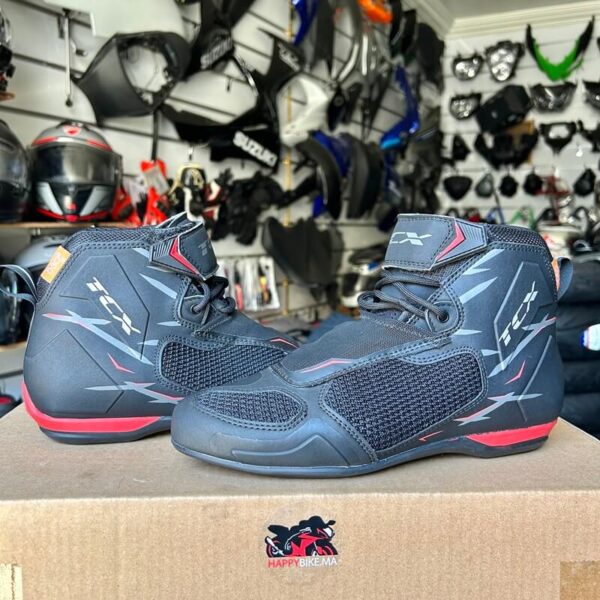 Chaussures Moto TCX Original et Neuf Taille 41 maroc