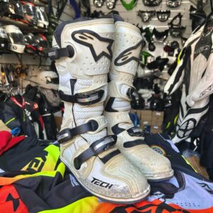 Bottes Alpinestars Tech 8 – Taille 43 – Occasion