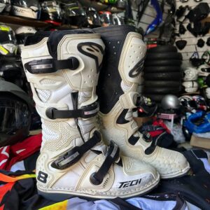 Bottes Alpinestars Tech 8 – Taille 43 – Occasion maroc
